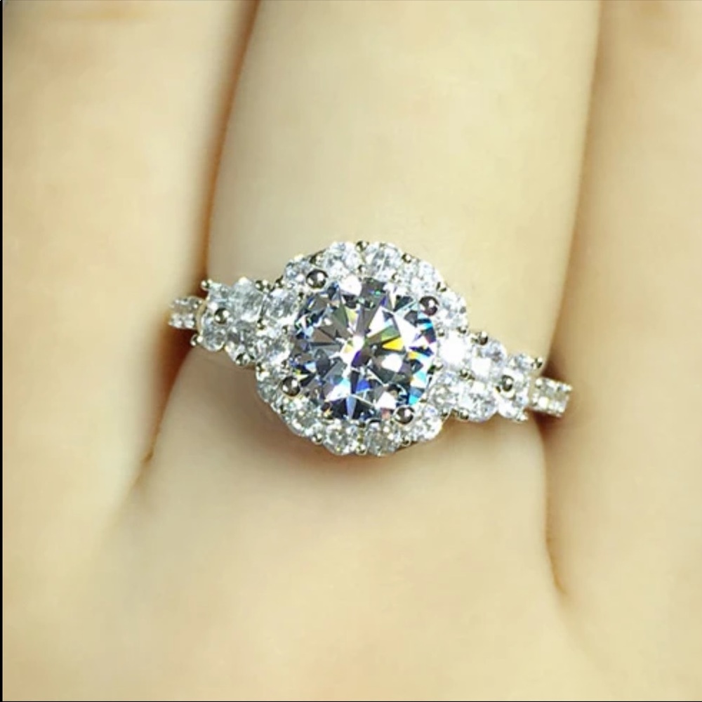 New Dainty 925 Silver Diamond Luxury Ring 💍